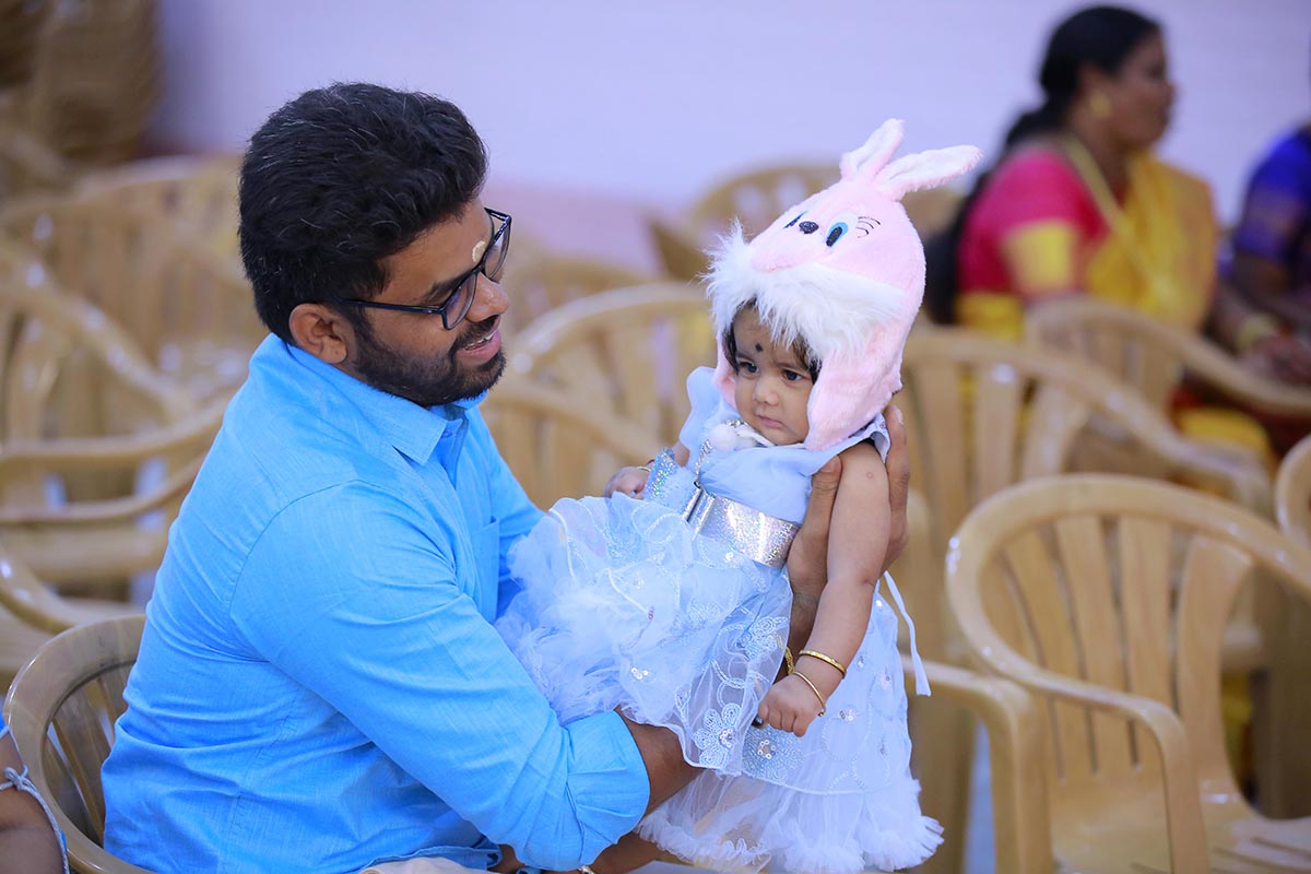 Event coverage on stage — Venus Fotos gallery